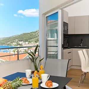 https://apartmani-kristina.splithotels.org