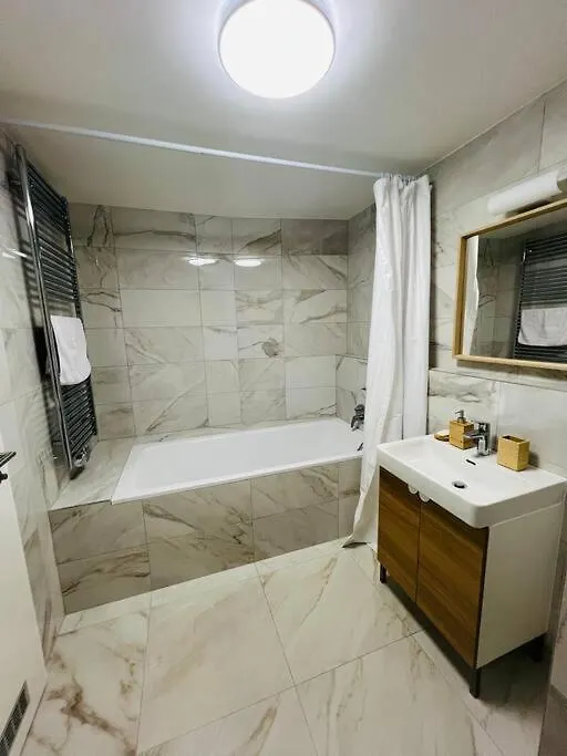 Nika Apartments Prague 5 Çek Cumhuriyeti